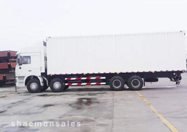 Shacman F2000 300hp diesel cargo truck - Image 2