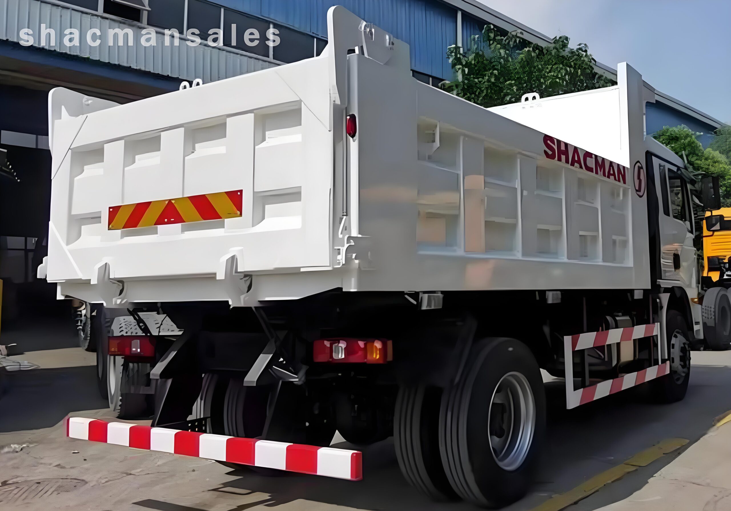 Shacman L3000 4×2 Light Truck