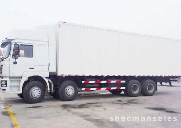 Shacman F2000 300hp diesel cargo truck - Image 4