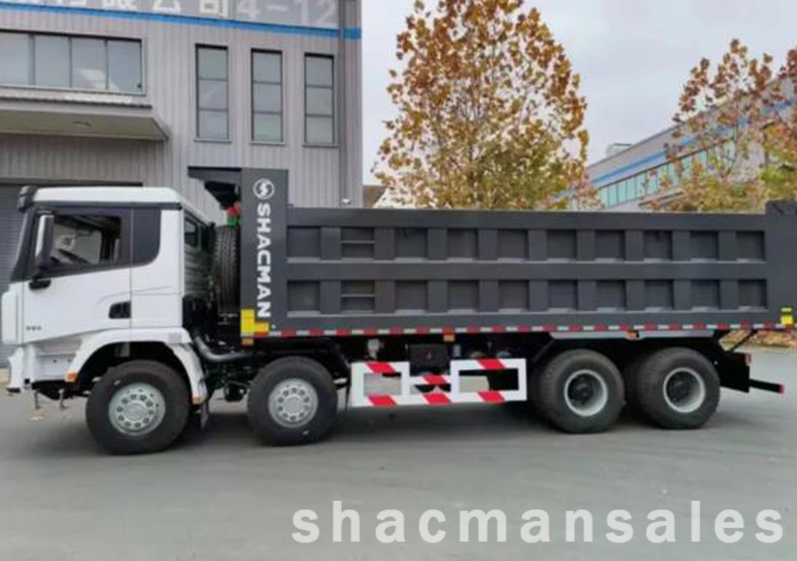 Shacman X3000 8×4 Euro 2 Dump Truck