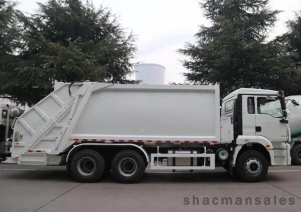 Shacman H3000 Euro 2 Garbage Compactor Truck - Image 3